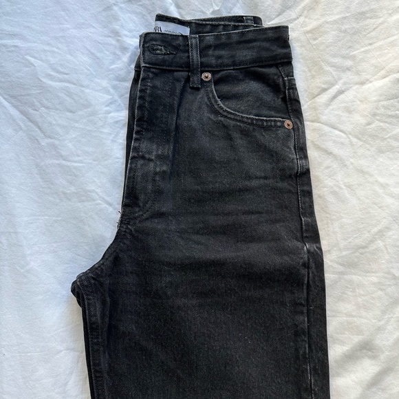 Zara Ultra High Waist Wide Leg Jean - Picture 5 of 5
